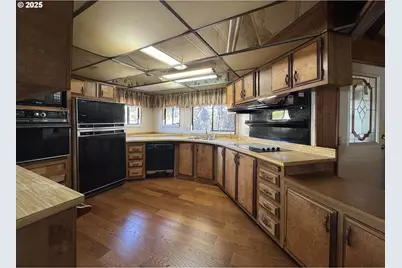 97882 Marks Ln, Brookings, OR 97415 - Photo 18
