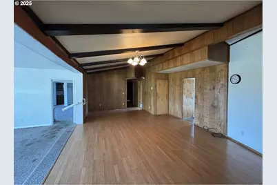 97882 Marks Ln, Brookings, OR 97415 - Photo 10