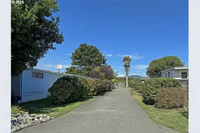 97882 Marks Ln, Brookings, OR 97415 - Photo 22