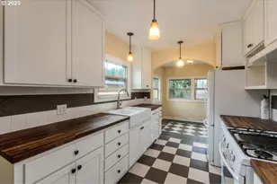 244 NE Buffalo St, Portland, OR 97211 - Photo 4