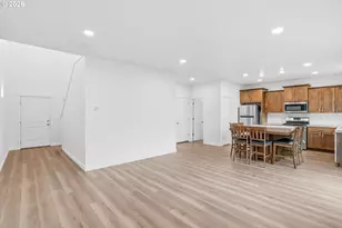 2095 S Heather St, Cornelius, OR 97113 - Photo 6