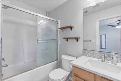16501 NE 12th Ct, Ridgefield, WA 98642 - Photo 24