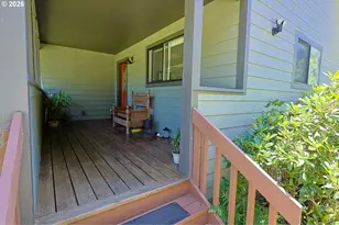 94964 Echo Springs Ln, North Bend, OR 97459 - Photo 6
