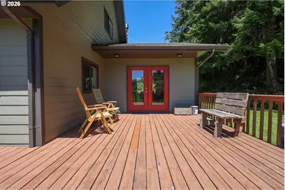 94964 Echo Springs Ln, North Bend, OR 97459 - Photo 8