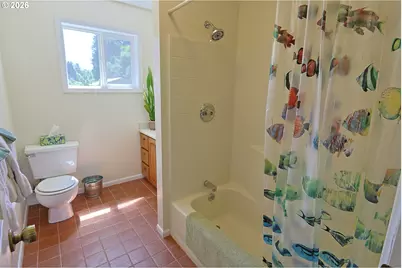 94964 Echo Springs Ln, North Bend, OR 97459 - Photo 32