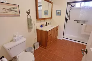 94964 Echo Springs Ln, North Bend, OR 97459 - Photo 24