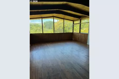 804 Evergreen Dr, Tillamook, OR 97141 - Photo 2