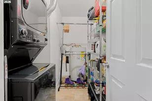 1025 SW Bertha Blvd, Portland, OR 97219 - Photo 34