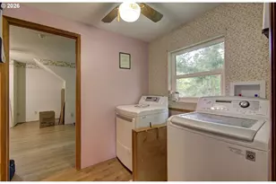 532 NE Curtis Dr, Corbett, OR 97019 - Photo 40