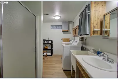 532 NE Curtis Dr, Corbett, OR 97019 - Photo 28