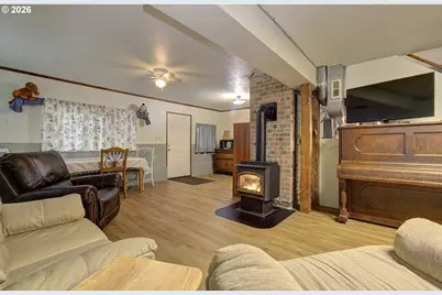 532 NE Curtis Dr, Corbett, OR 97019 - Photo 16