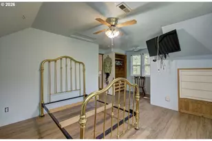 532 NE Curtis Dr, Corbett, OR 97019 - Photo 40