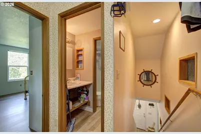 532 NE Curtis Dr, Corbett, OR 97019 - Photo 36
