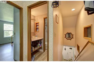 532 NE Curtis Dr, Corbett, OR 97019 - Photo 36