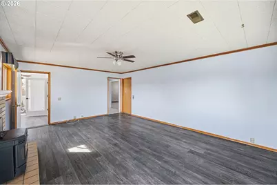 704 Toliver Rd, Molalla, OR 97038 - Photo 16