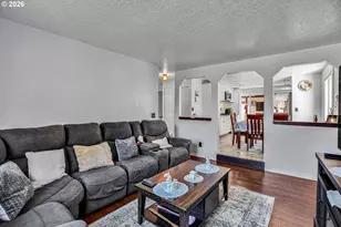 17022 SE Salmon St, Portland, OR 97035 - Photo 8