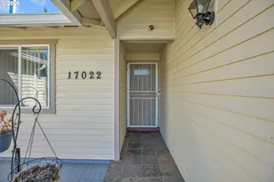 17022 SE Salmon St, Portland, OR 97035 - Photo 4