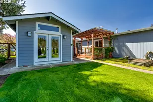 34681 Devonshire Dr, Eugene, OR 97405 - Photo 28