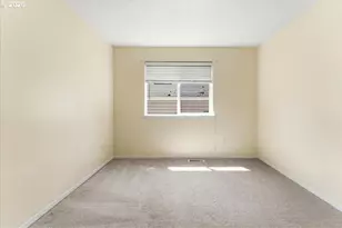 38926 Haskins St, Sandy, OR 97055 - Photo 8