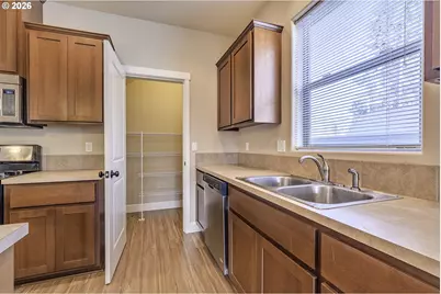 131 NW Connell Ave, Hillsboro, OR 97124 - Photo 20