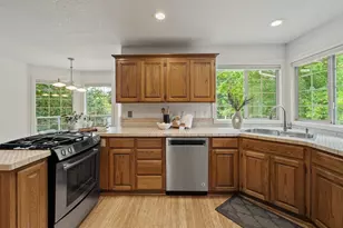 3600 Spring Ln, Lake Oswego, OR 97035 - Photo 14