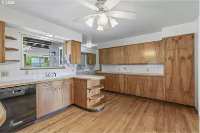 5319 NW Walnut St, Vancouver, WA 98663 - Photo 10