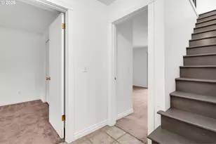 851 SW Broadway Dr, Portland, OR 97201 - Photo 24