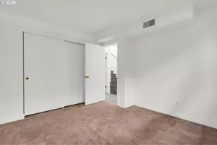 851 SW Broadway Dr, Portland, OR 97201 - Photo 30