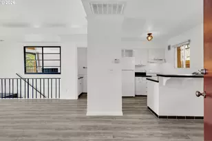 851 SW Broadway Dr, Portland, OR 97201 - Photo 6
