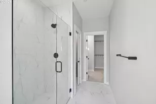 135 E Airedale Ave, La Center, WA 98629 - Photo 8