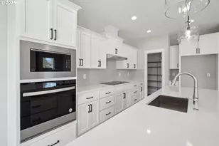 135 E Airedale Ave, La Center, WA 98629 - Photo 14