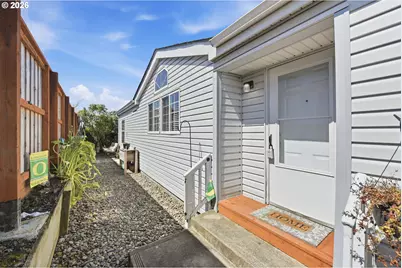 1830 Arthur St, North Bend, OR 97459 - Photo 6