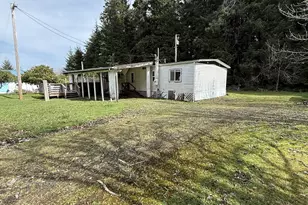 1752 SE Hall Ct, Waldport, OR 97394 - Photo 34