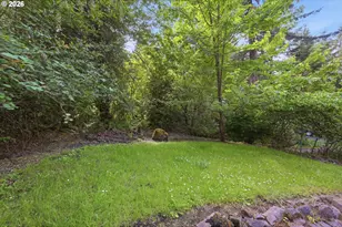 2879 Timberline Dr, Eugene, OR 97405 - Photo 36