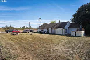 2240 Ferry St, Albany, OR 97322 - Photo 4