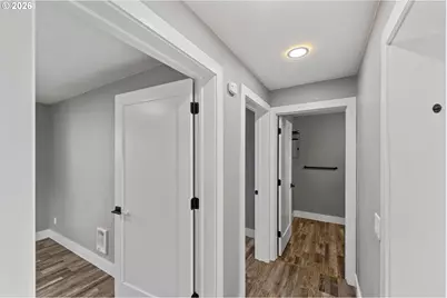 1390 Pennsylvania Ave, Coos Bay, OR 97420 - Photo 18