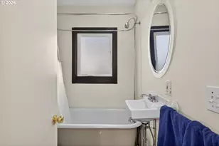 7512 N Berkeley Ave, Portland, OR 97203 - Photo 18