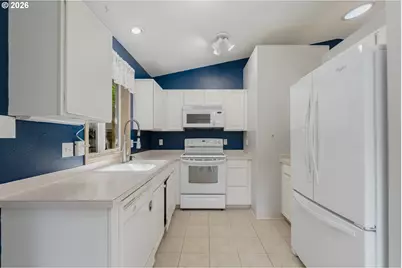 6504 NE Chestnut St, Hillsboro, OR 97124 - Photo 8