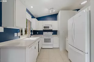 6504 NE Chestnut St, Hillsboro, OR 97124 - Photo 8