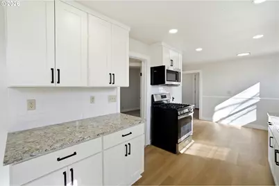 2542 SE 18th Ave, Portland, OR 97202 - Photo 10