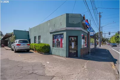 1742 Center St, Salem, OR 97301 - Photo 8