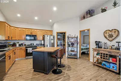 1590 SW Hill St, Dallas, OR 97338 - Photo 10