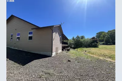 155 SE Callaham Ct, Myrtle Creek, OR 97457 - Photo 42