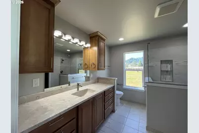155 SE Callaham Ct, Myrtle Creek, OR 97457 - Photo 28