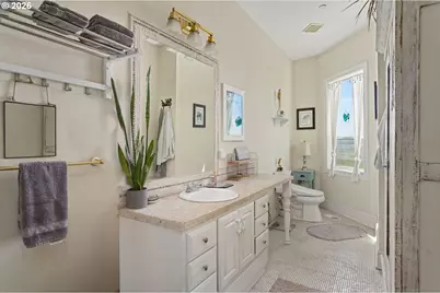 330 NW Ilwaco St, Camas, WA 98607 - Photo 34