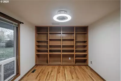 1141 NE Springwood Dr, Albany, OR 97321 - Photo 18