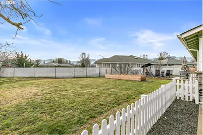 3712 Colver Rd, Phoenix, OR 97535 - Photo 22