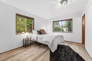 236 SW Collins St, Portland, OR 97219 - Photo 22