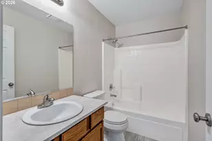 1783 NW 8th Ave, Hillsboro, OR 97124 - Photo 24