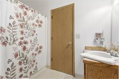 507 N Pine Ave, Yacolt, WA 98675 - Photo 16